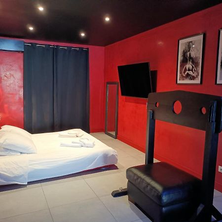 Appartement Balneo Et Sauna Prives The Red Room Mauguio Exterior foto