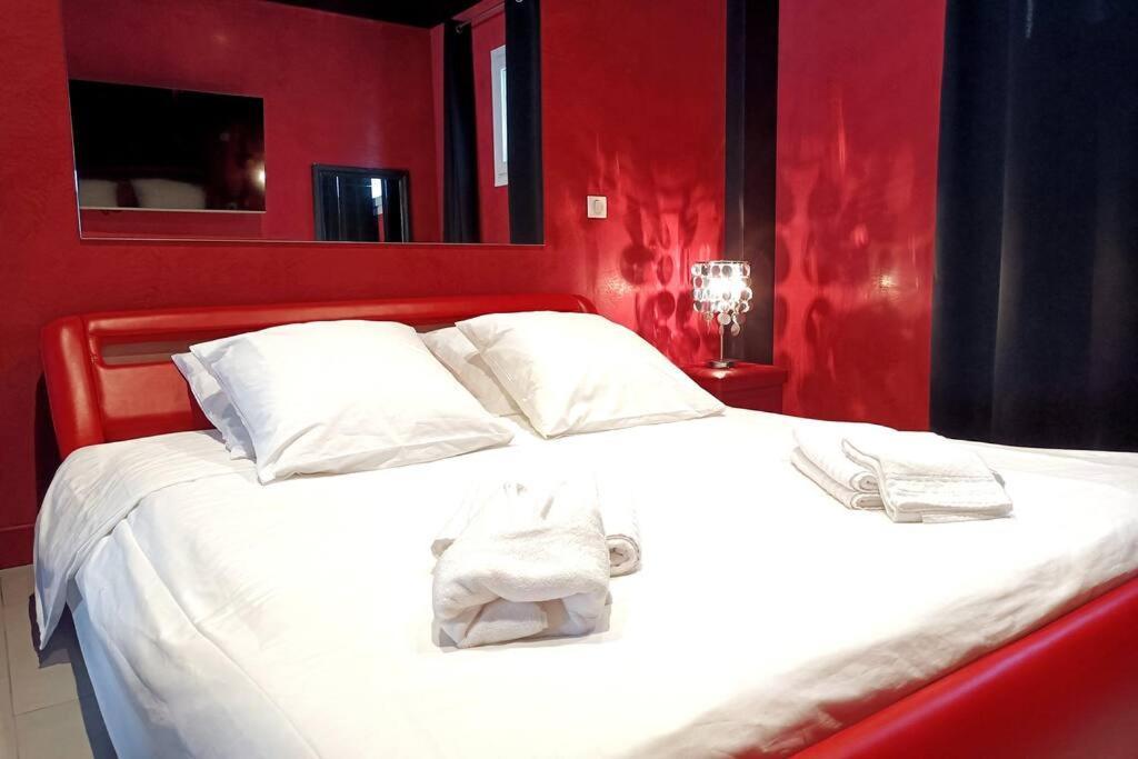 Appartement Balneo Et Sauna Prives The Red Room Mauguio Exterior foto