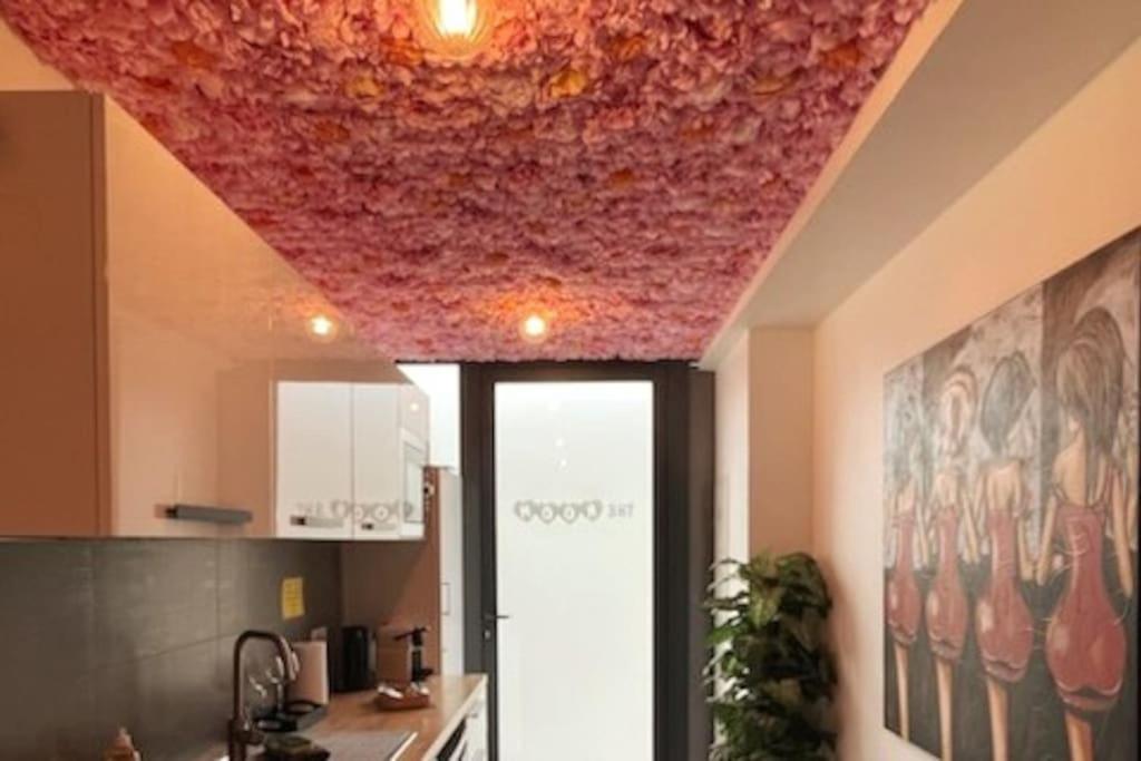 Appartement Balneo Et Sauna Prives The Red Room Mauguio Exterior foto