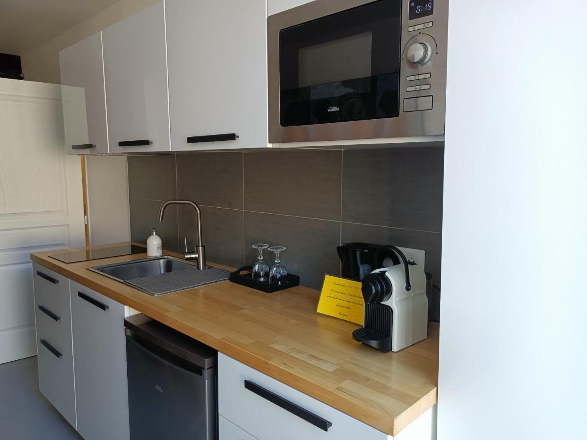 Appartement Balneo Et Sauna Prives The Red Room Mauguio Exterior foto